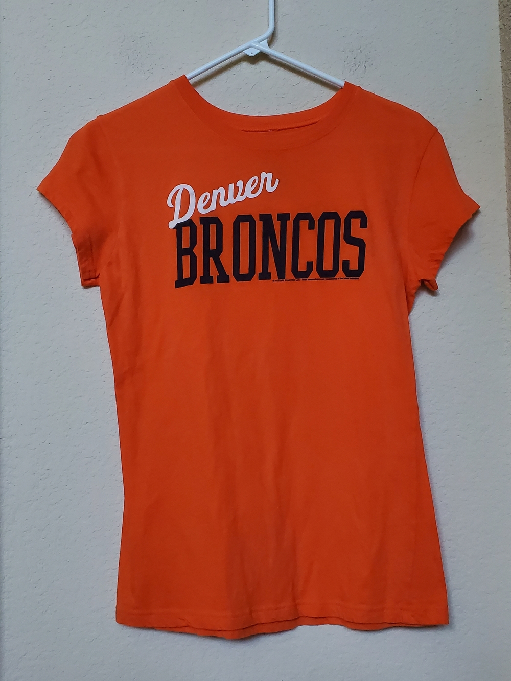 Junk Food Clothing Orange Denver Broncos Short Sleeve Tee.   Size Large